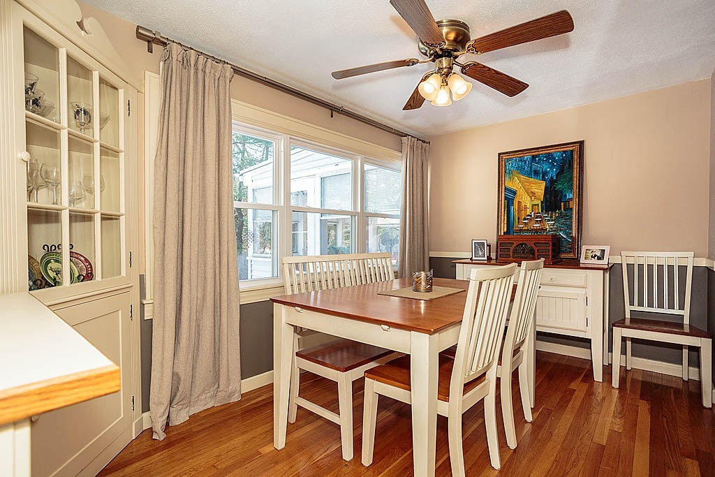 19 Arbor Road Chelmsford, MA 01863 - Photo 4 of 23