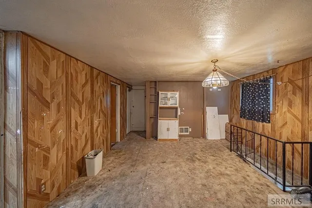 $285,000 | 64 Siler Road, Pocatello, ID 83202