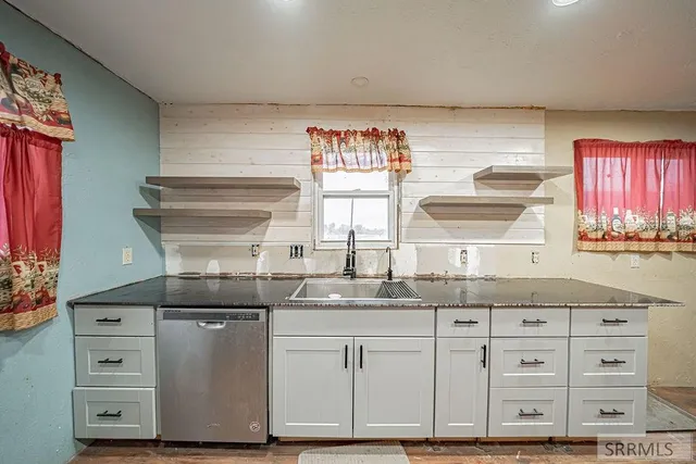 $285,000 | 64 Siler Road, Pocatello, ID 83202