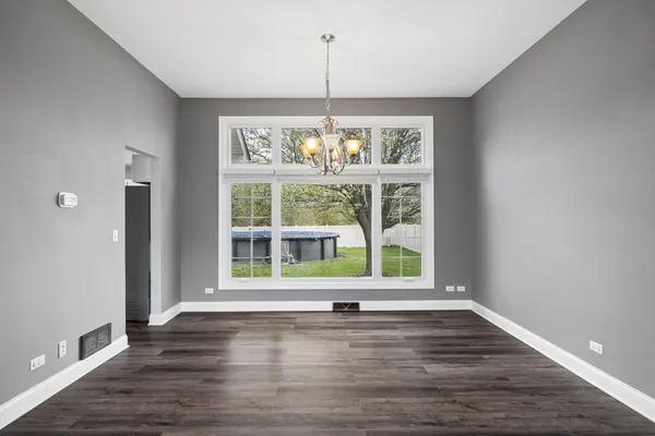 $450,000 | 740 Countryside Drive, Bolingbrook, IL 60490