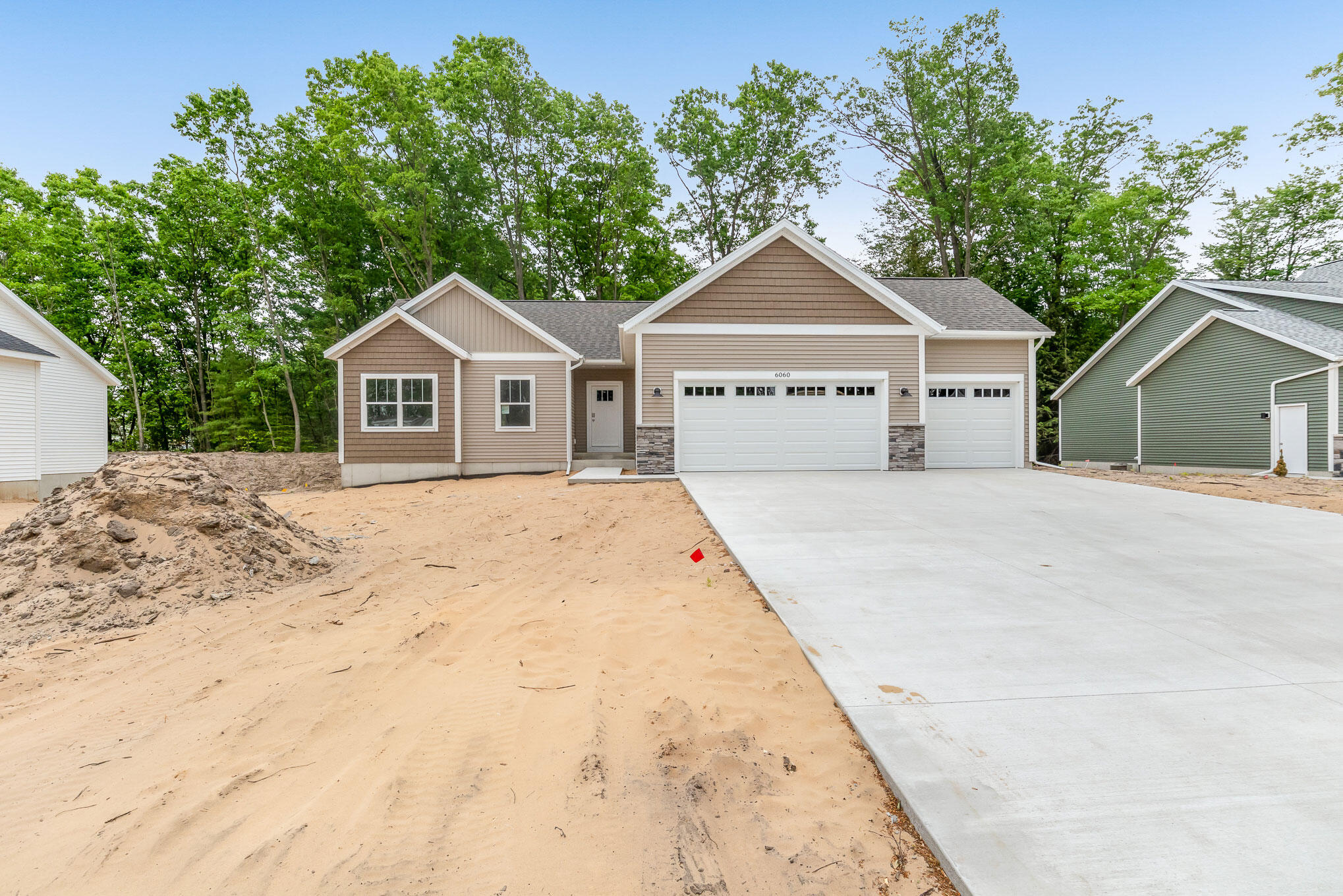 6060 Turtle Ridge Fruitport, MI 49415 - Photo 1 of 44 IMG_9204