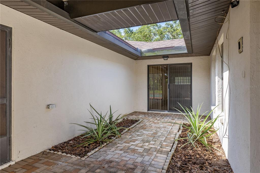 4401 West Sam Allen Road Plant City, FL 33565 - Photo 7 of 71 Gallery Image 7