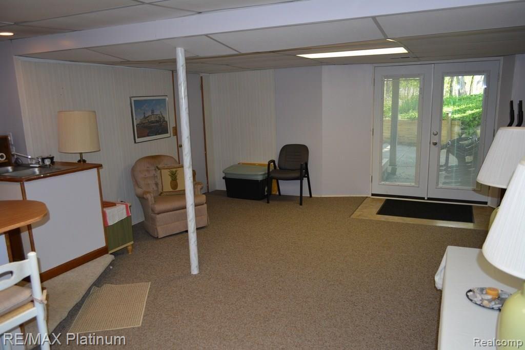 6191 Oak Valley Road Brighton, MI 48116 - Photo 17 of 19 oak valley walk out.jpg