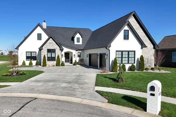 $775,000 | 1111 Maclaren Court, Franklin, IN 46131