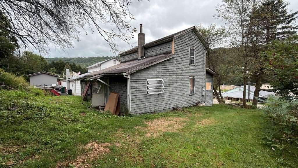 1610 Dixon Road Clymer, PA 15728 - Photo 2 of 9 Gallery Image 2