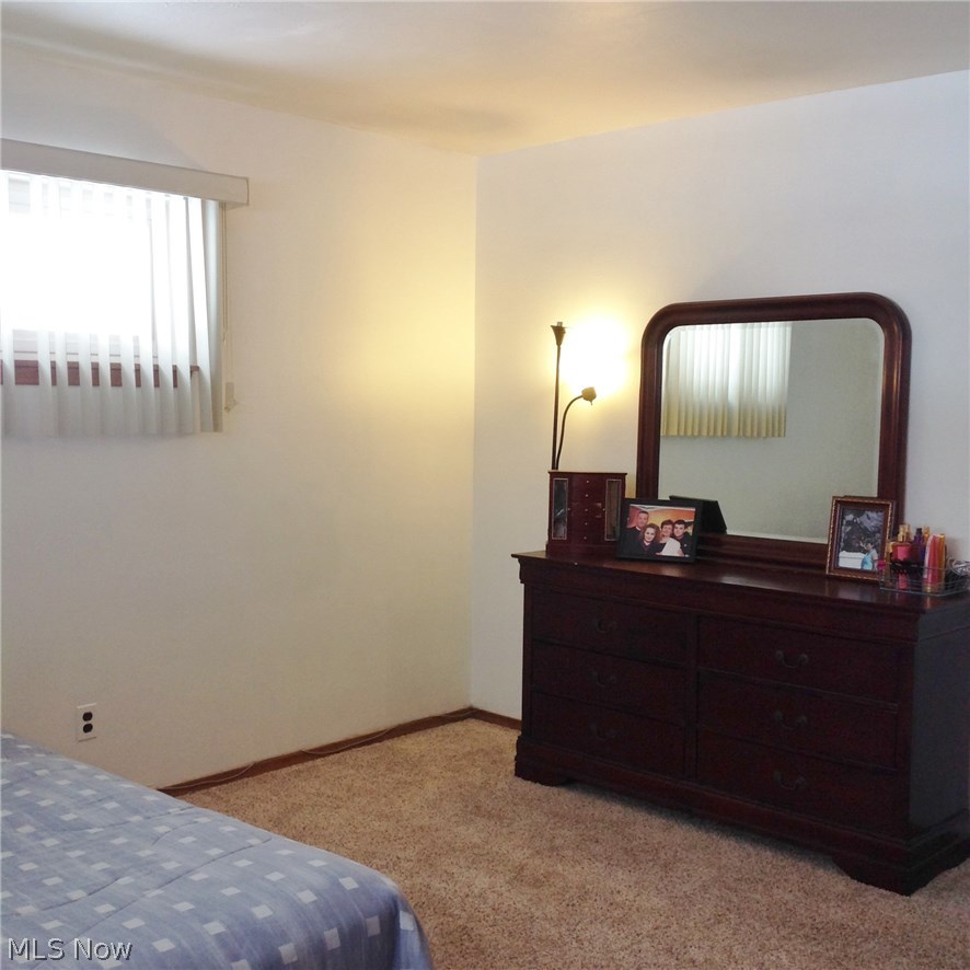 479 Harris Road Cleveland, OH 44143 - Photo 9 of 20 Gallery Image 9