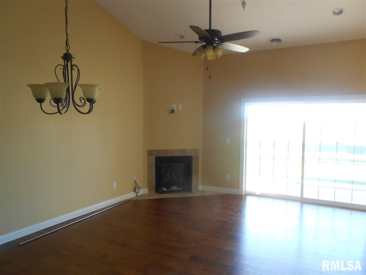 1007 Mallard Way Washington, IL 61571 - Photo 4 of 9