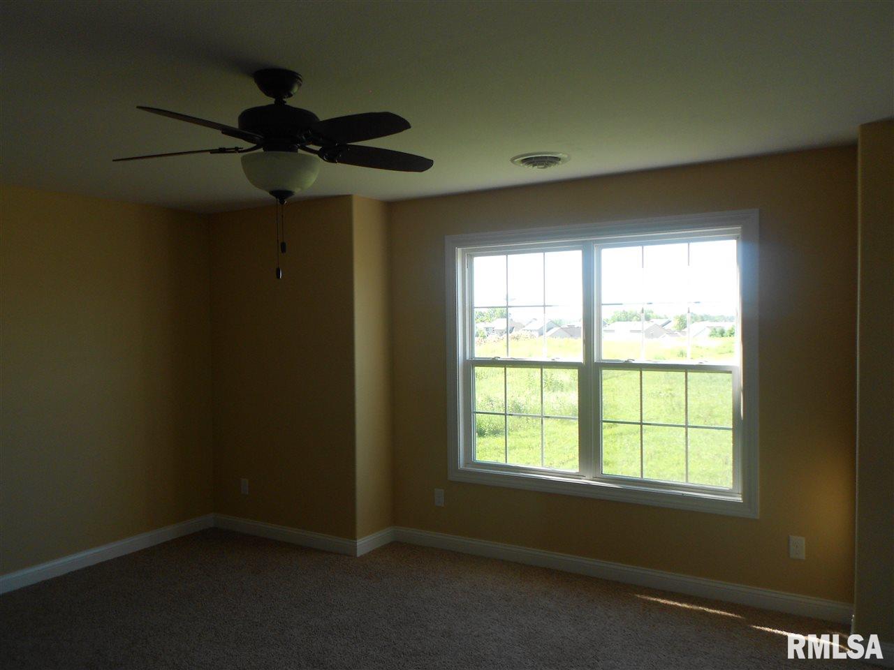 1007 Mallard Way Washington, IL 61571 - Photo 8 of 9