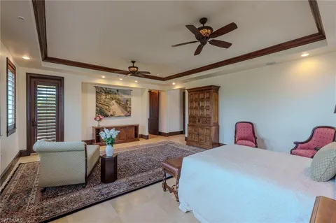 $6,950,000 | 200 South Golf Drive, Naples, FL 34102