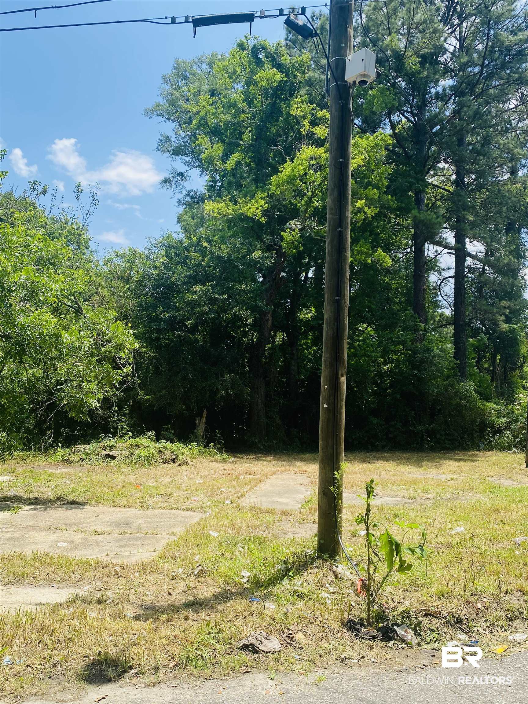 421 West Foch Street Mobile, AL 36610 - Photo 5 of 13