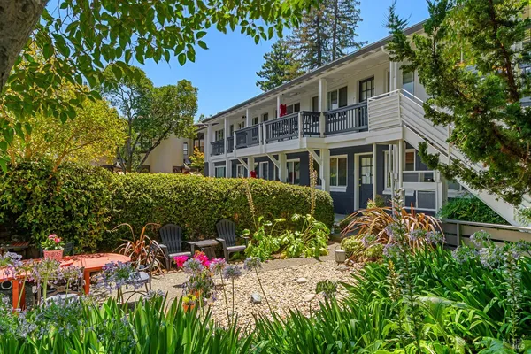 $4,000,000 | 15 San Rafael Avenue, San Anselmo, CA 94960