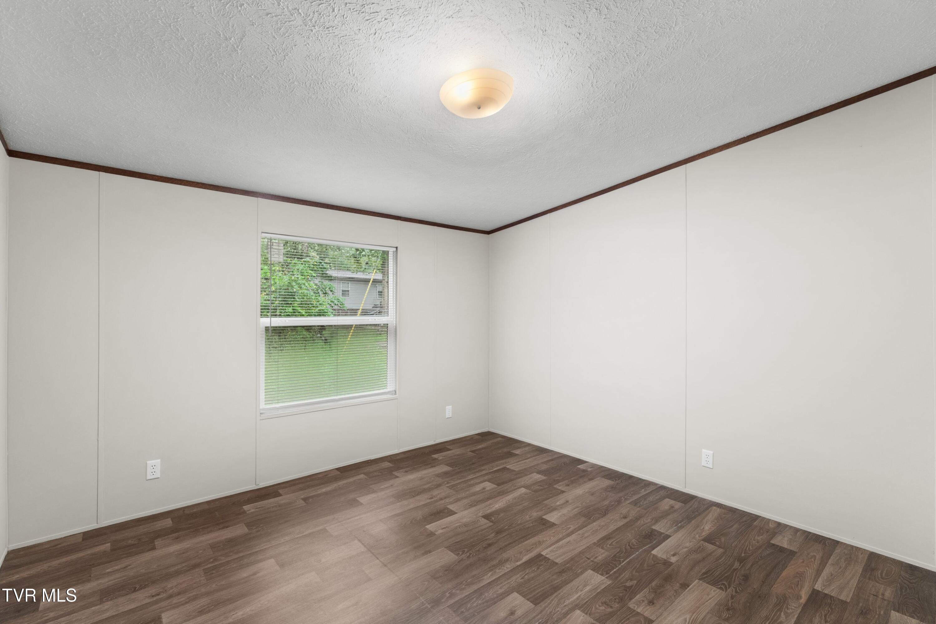 308 Mill Road Wartburg, TN 37887 - Photo 17 of 34 017-308MillRoad-Wartburg-TN-37887-SMALL