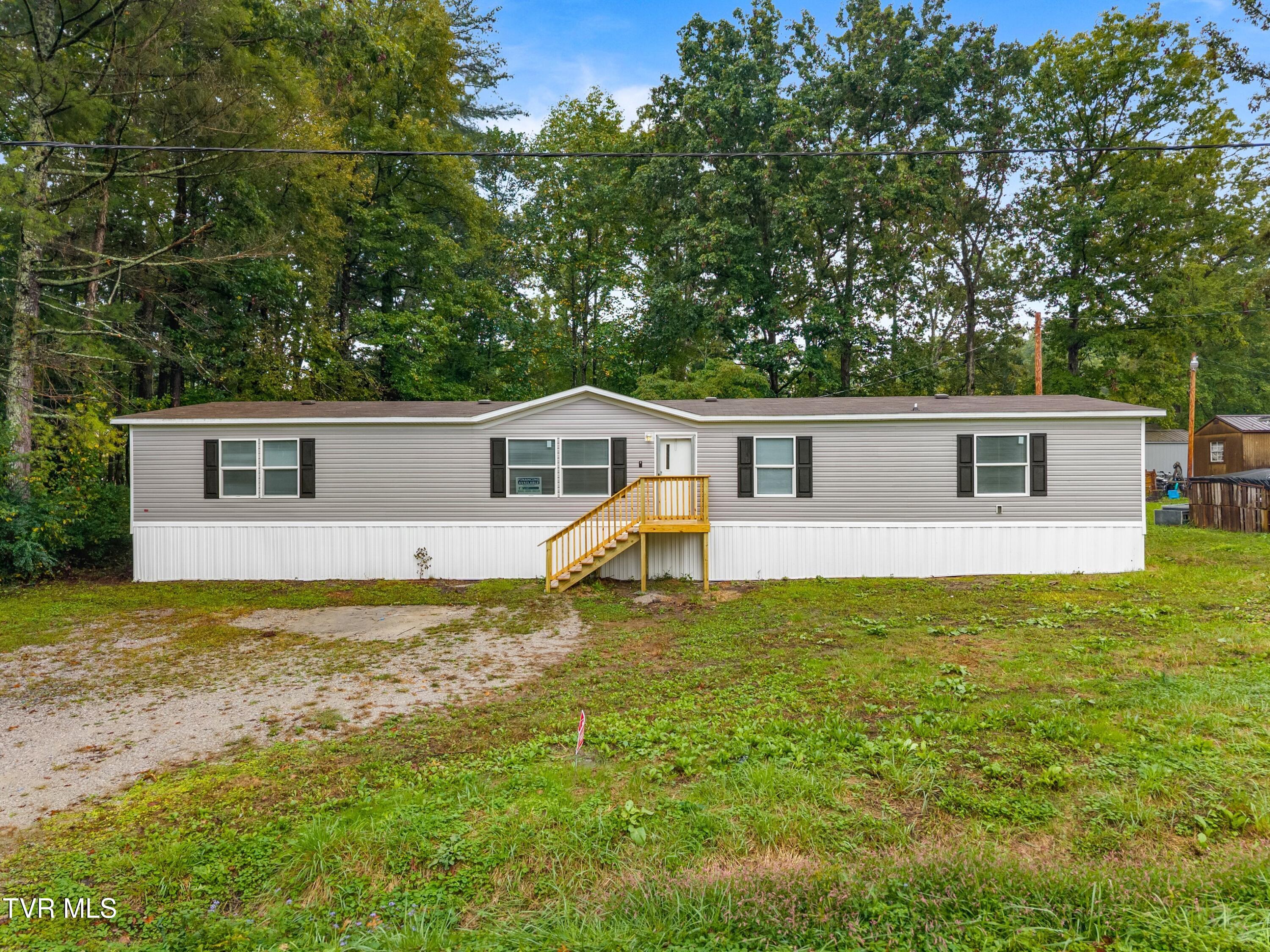 308 Mill Road Wartburg, TN 37887 - Photo 2 of 34 002-308MillRoad-Wartburg-TN-37887-SMALL