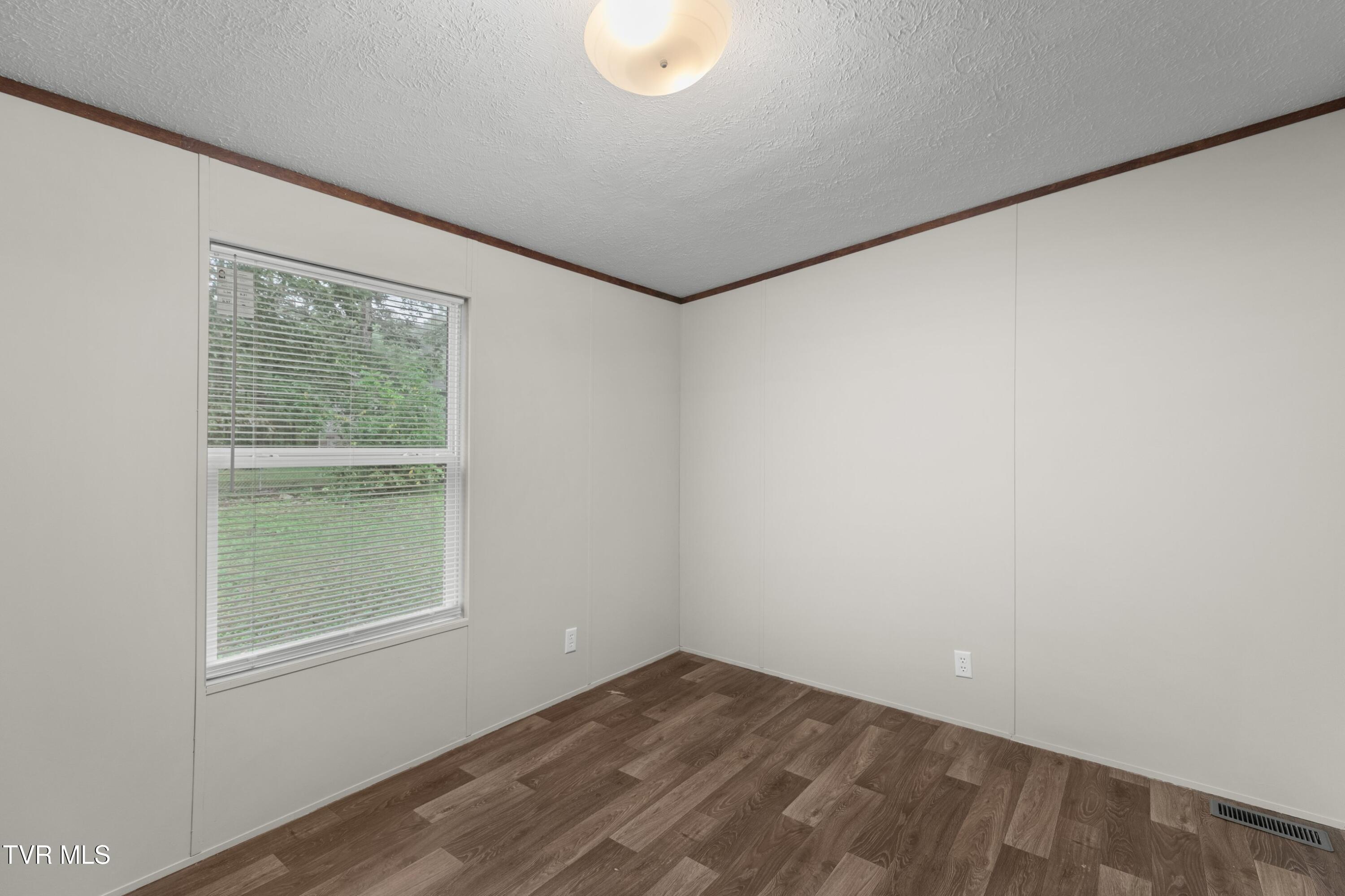 308 Mill Road Wartburg, TN 37887 - Photo 25 of 34 025-308MillRoad-Wartburg-TN-37887-SMALL