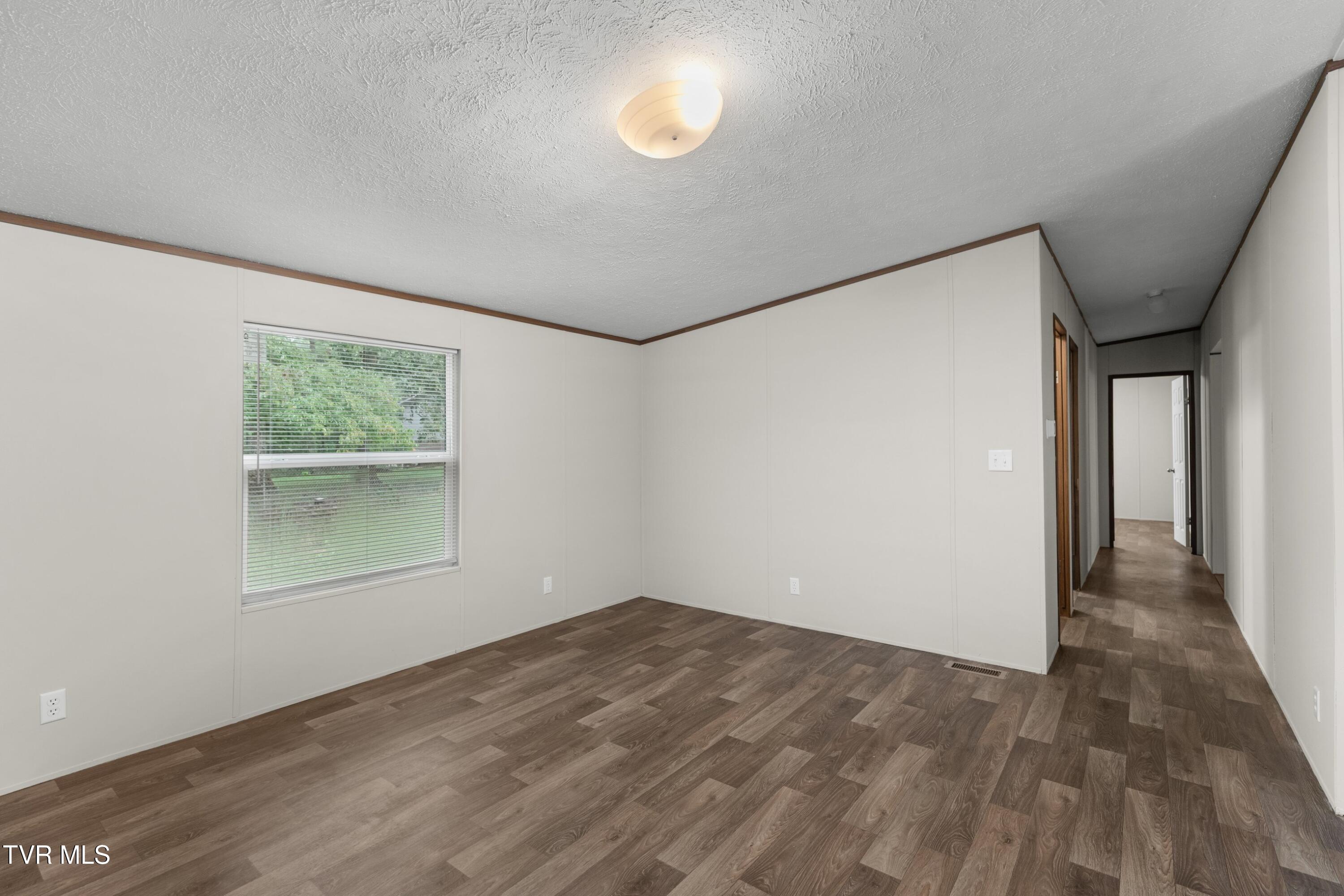 308 Mill Road Wartburg, TN 37887 - Photo 10 of 34 010-308MillRoad-Wartburg-TN-37887-SMALL