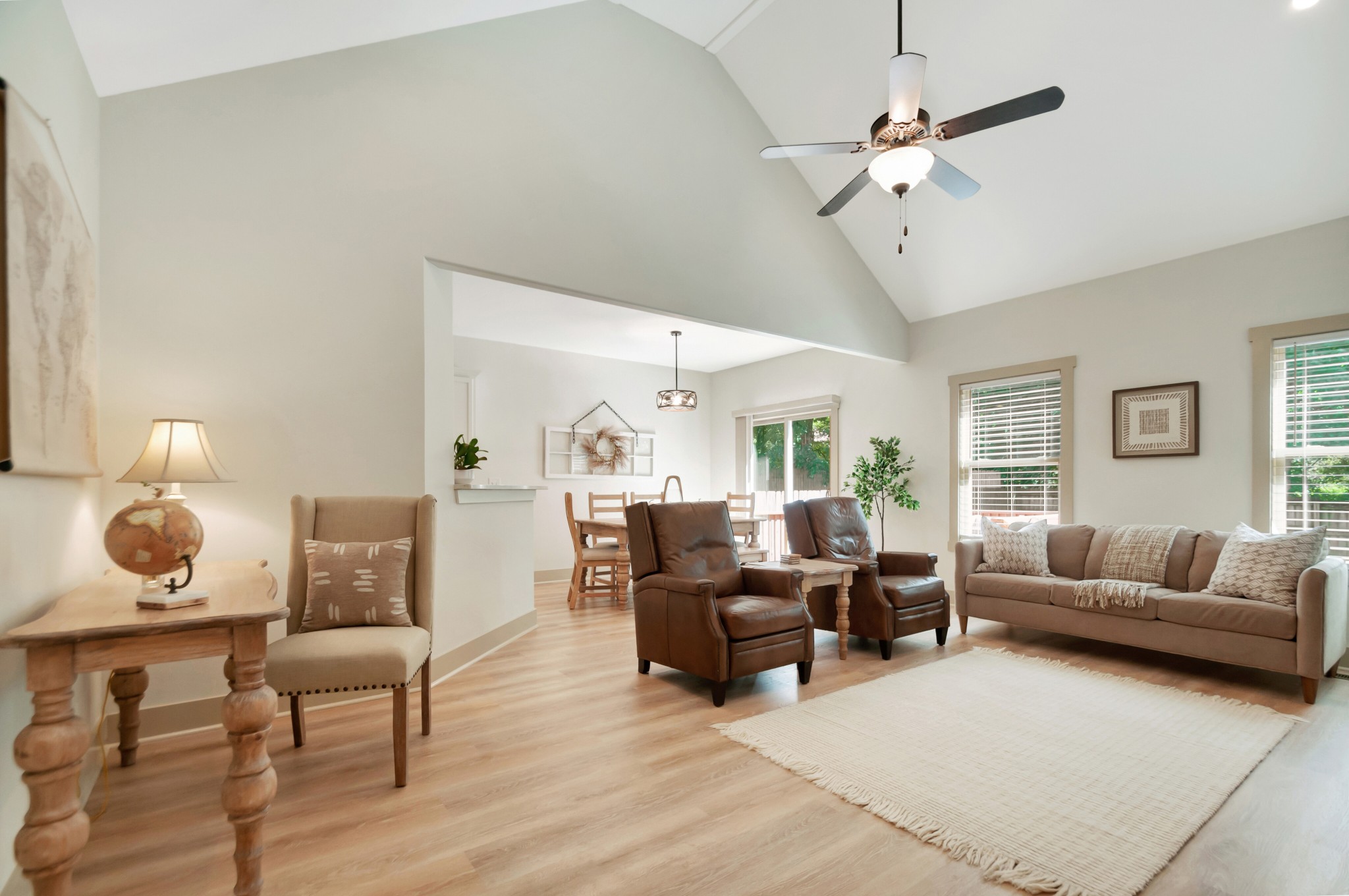 1118 Golf View Way Spring Hill, TN 37174 - Photo 8 of 30 a living room with furniture