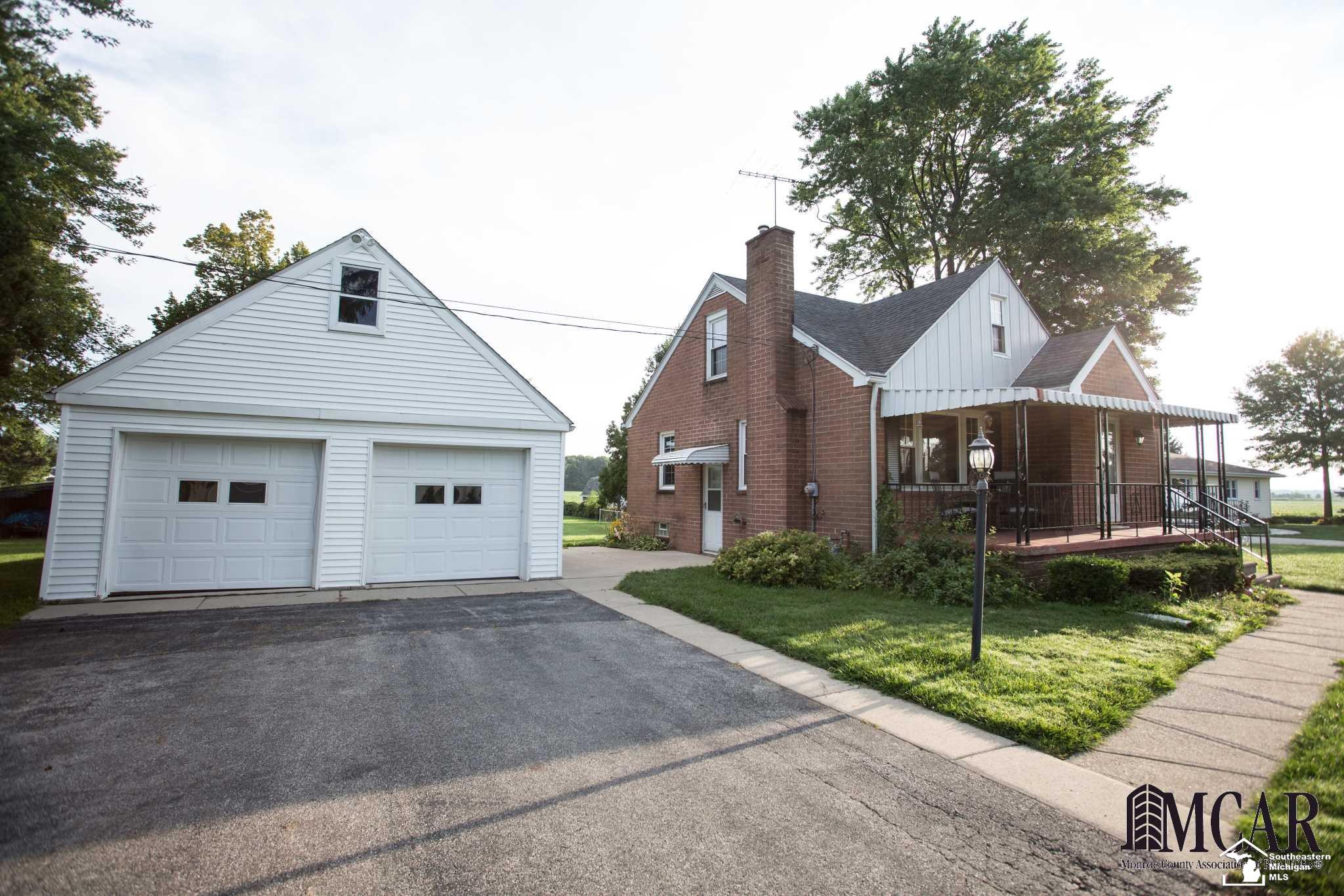 334 West Sterns Road Temperance, MI 48182 - Photo 3 of 35 21481531-2.JPG