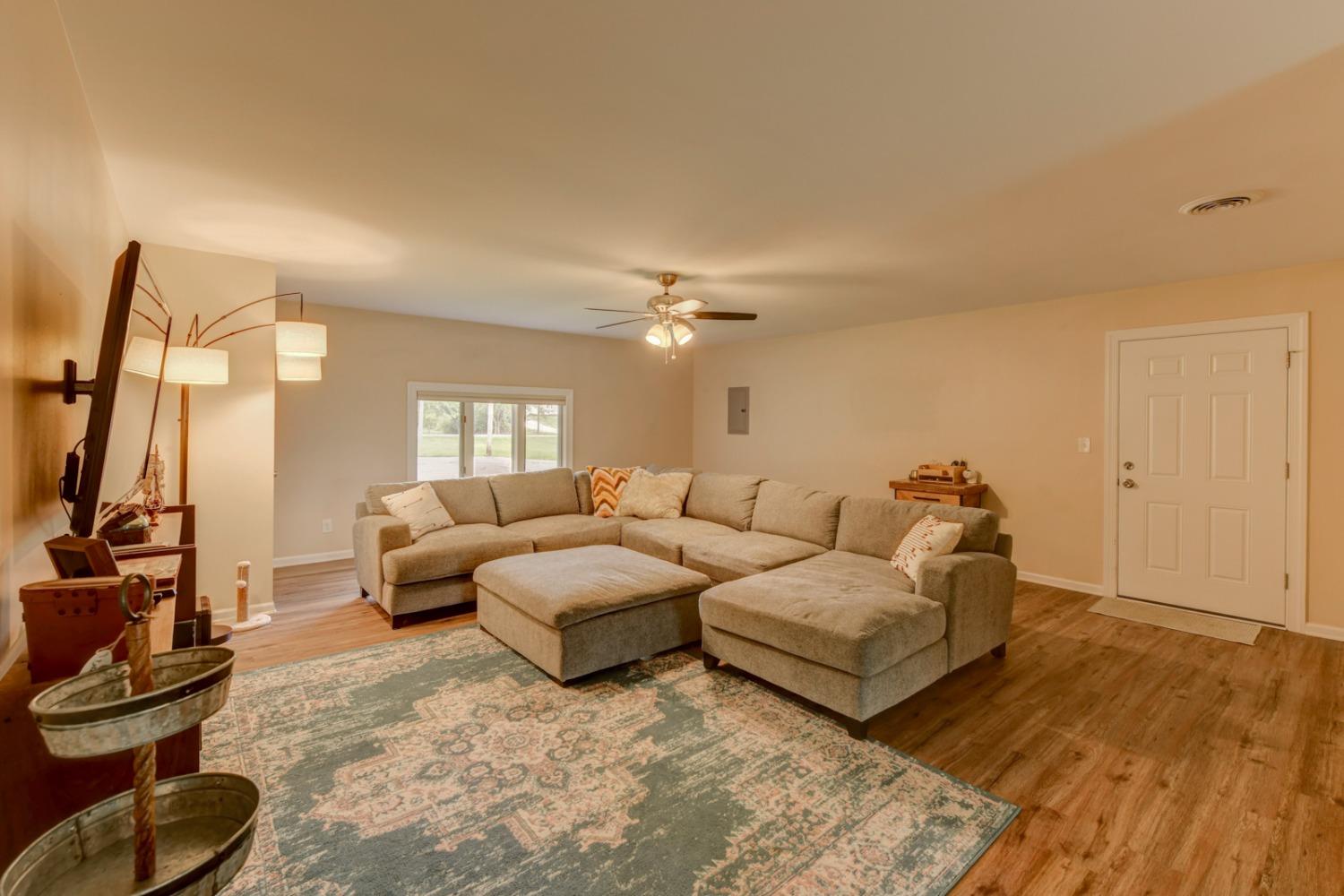 96 East Division Road Valparaiso, IN 46383 - Photo 12 of 28 1500x1000
