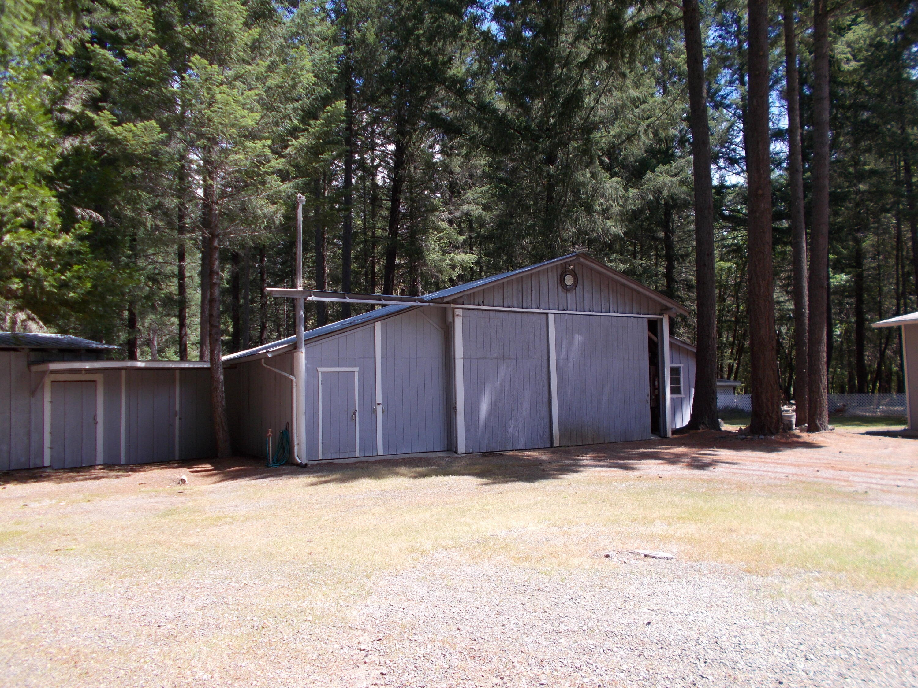 5405 Takilma Road Cave Junction, OR 97523 - Photo 25 of 46 DSCN0216