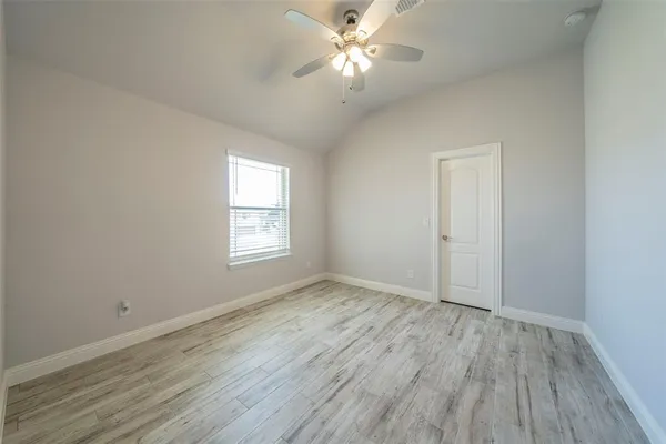 $4,200 | 9489 Autumn Glen Drive, Frisco, TX 75033