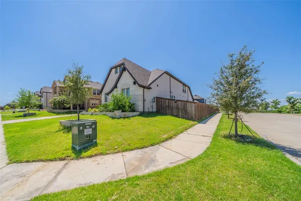 $4,200 | 9489 Autumn Glen Drive, Frisco, TX 75033