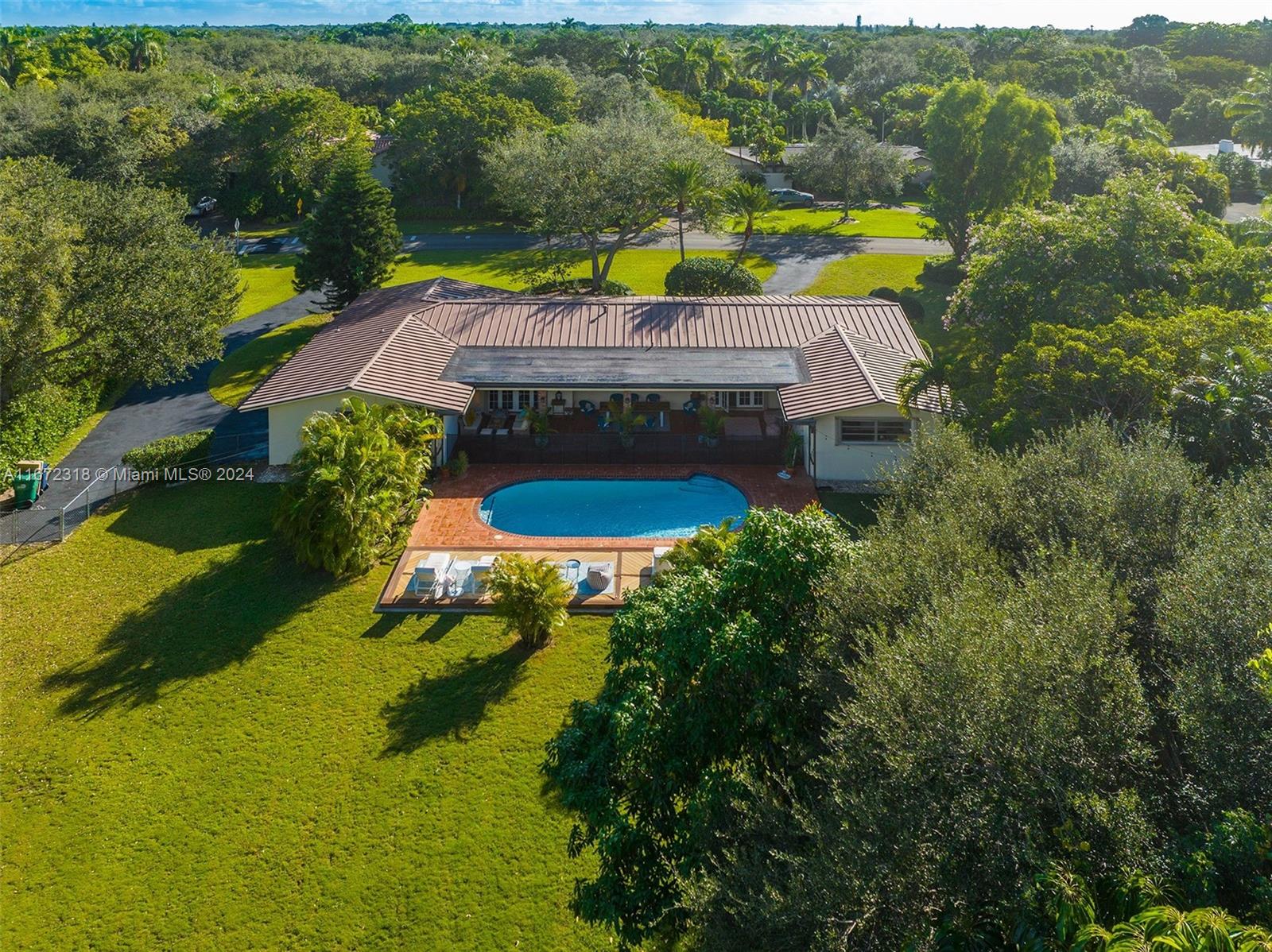 11420 Southwest 80th Road Pinecrest, FL 33156 - Photo 1 of 55 Gallery Image 1
