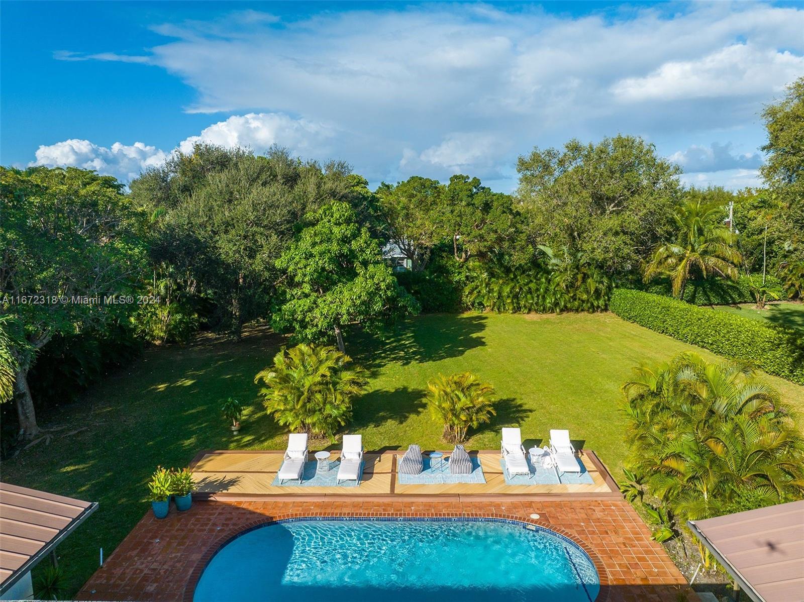 11420 Southwest 80th Road Pinecrest, FL 33156 - Photo 2 of 55 Gallery Image 2