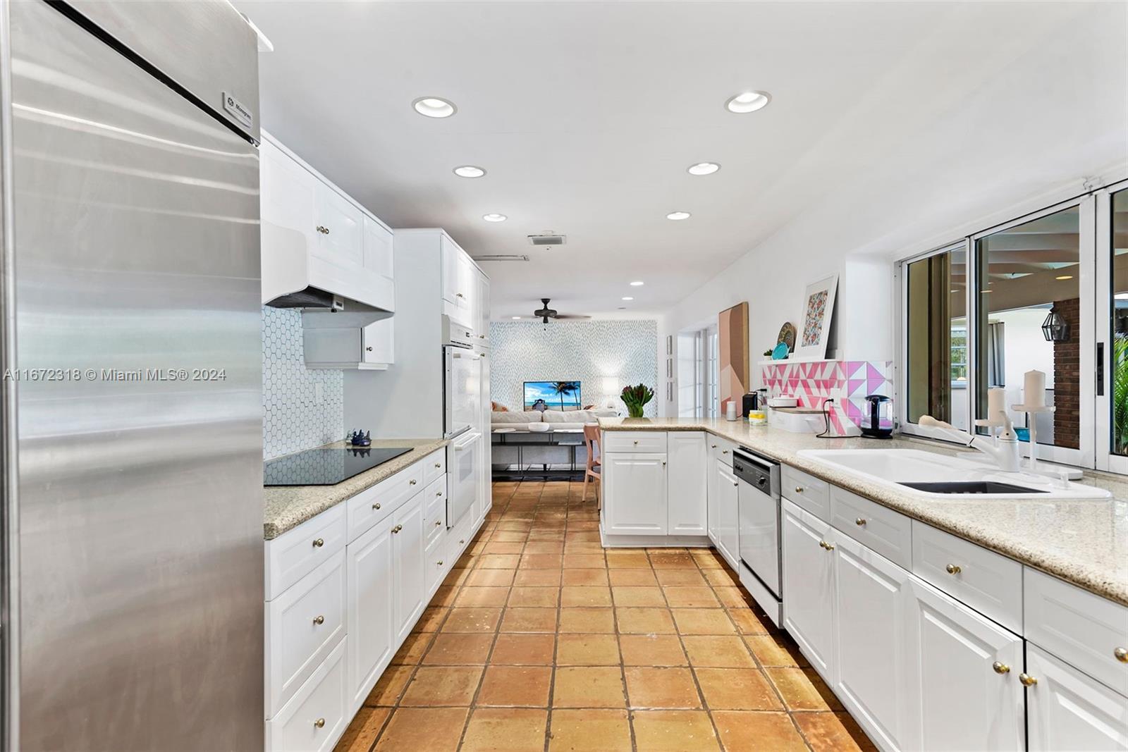 11420 Southwest 80th Road Pinecrest, FL 33156 - Photo 25 of 55 Gallery Image 25