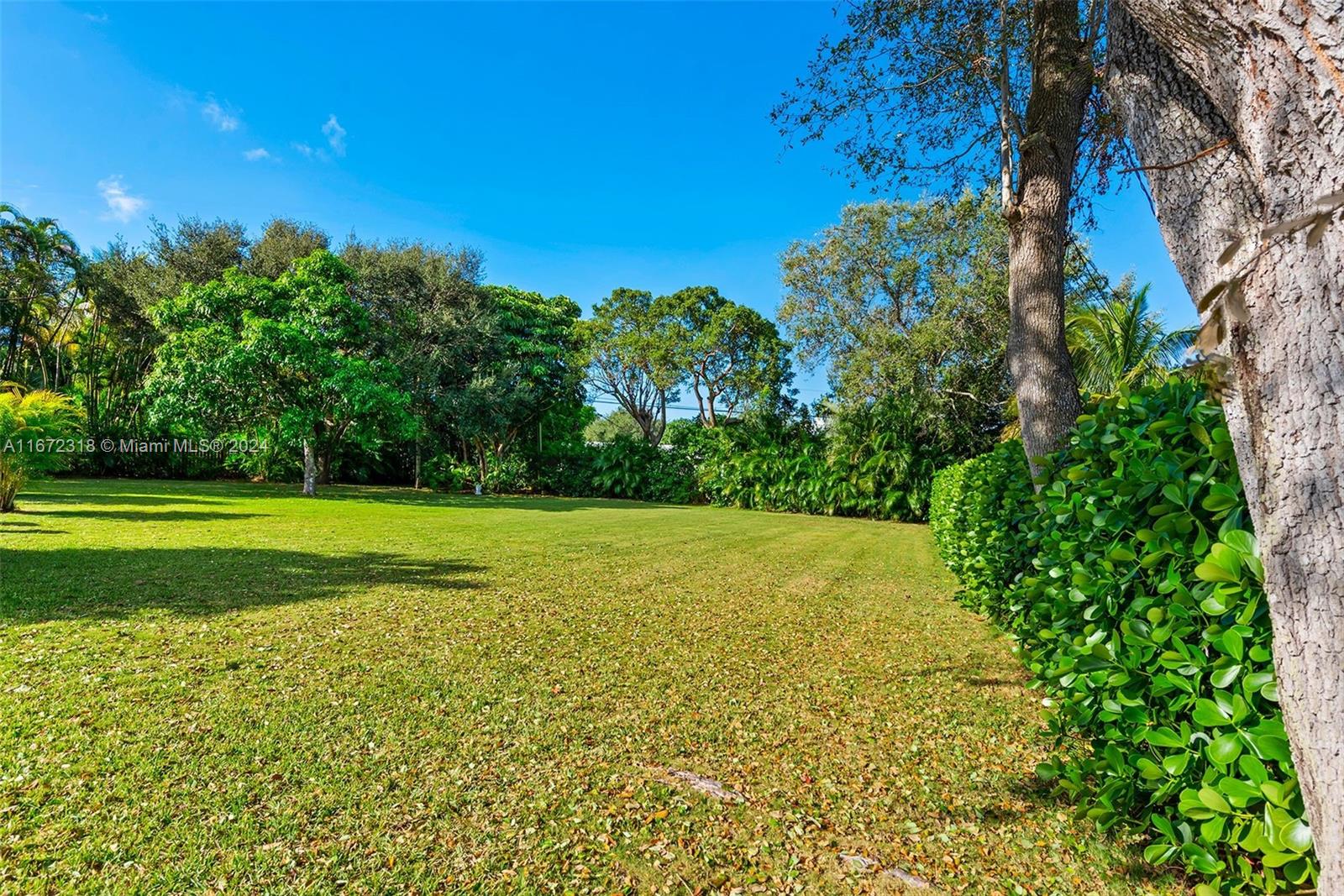 11420 Southwest 80th Road Pinecrest, FL 33156 - Photo 53 of 55 Gallery Image 53