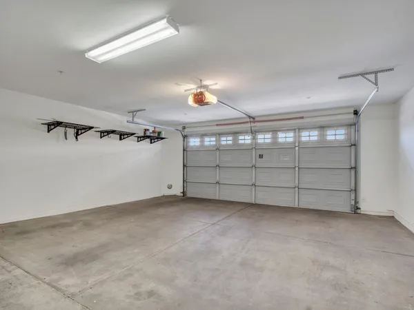 $2,300 | 22125 North 29th Avenue, Unit 138, Phoenix, AZ 85027