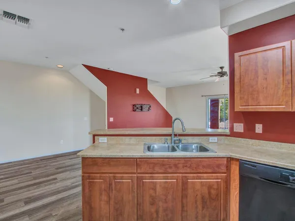 $2,300 | 22125 North 29th Avenue, Unit 138, Phoenix, AZ 85027