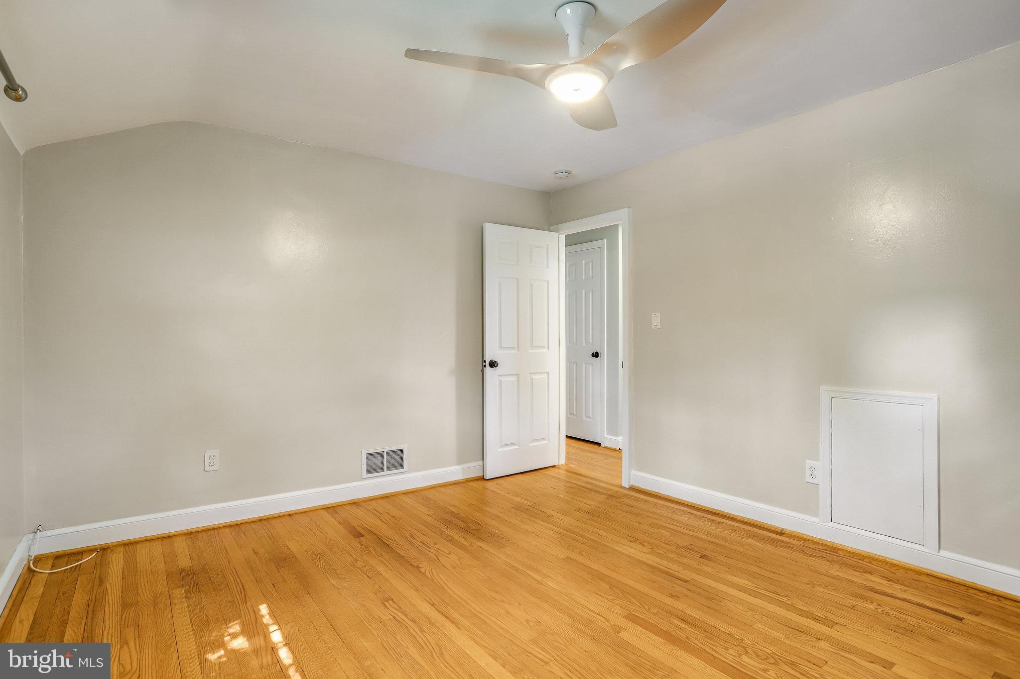 2603 Spencer Road Chevy Chase, MD 20815 - Photo 16 of 49