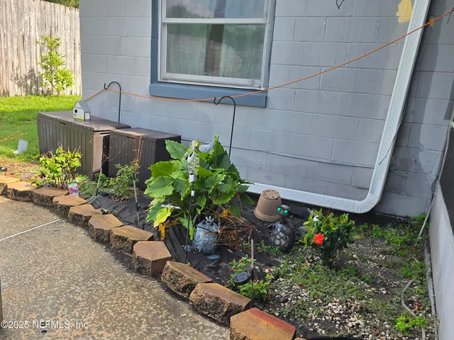 $297,500 | 6051 Foxfire Court, Jacksonville, FL 32244