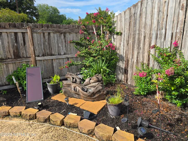 $297,500 | 6051 Foxfire Court, Jacksonville, FL 32244