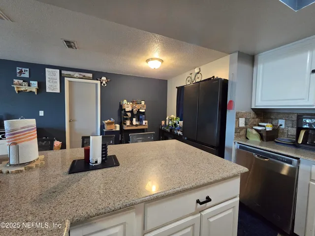 $297,500 | 6051 Foxfire Court, Jacksonville, FL 32244