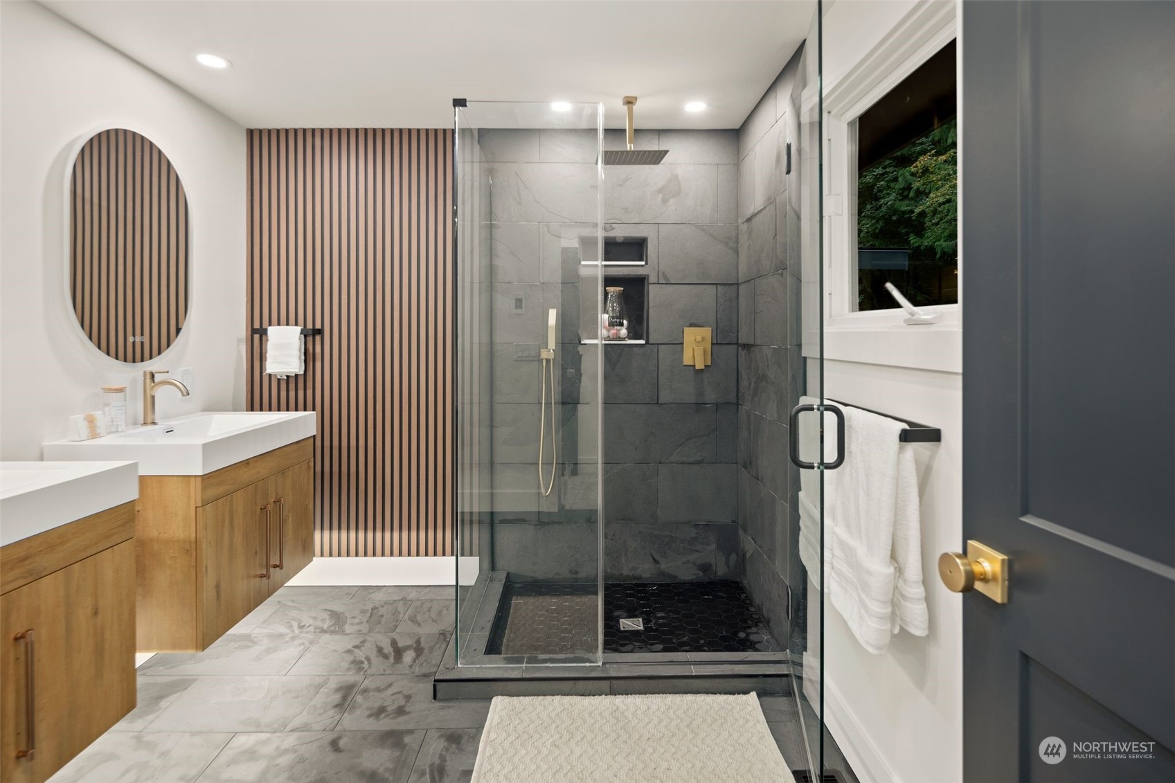 25812 Tiger Mountain Road Southeast Issaquah, WA 98027 - Photo 21 of 40 Gallery Image 21