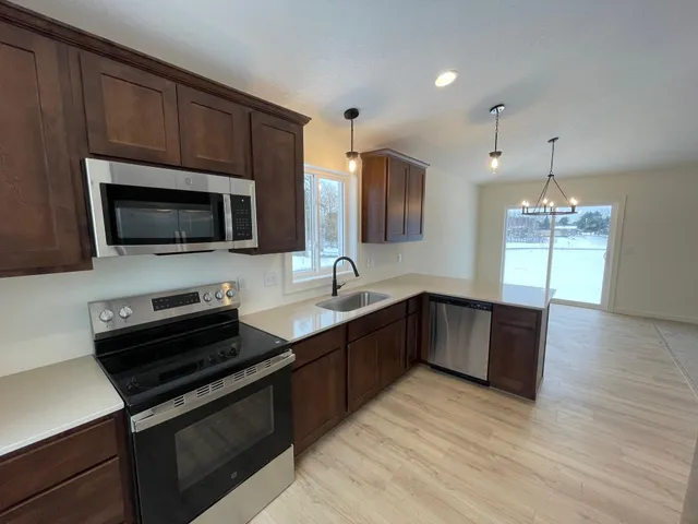 $354,990 | 1411 34th Avenue Southwest, Cambridge, MN 55008