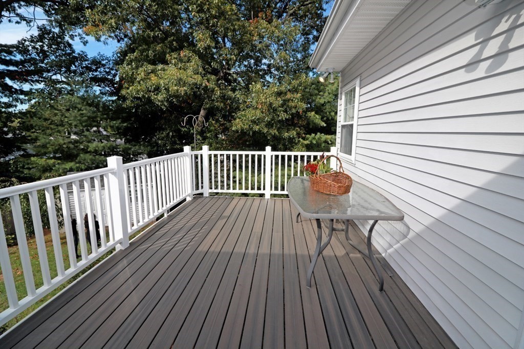 412 Hillcrest Road Needham, MA 02492 - Photo 15 of 37