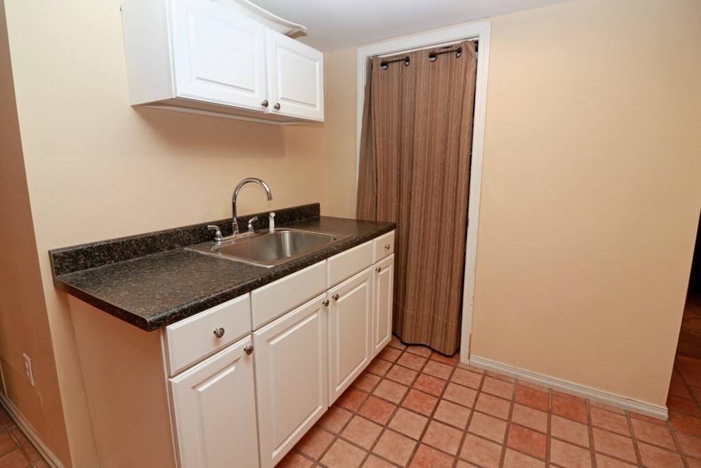 412 Hillcrest Road Needham, MA 02492 - Photo 24 of 37