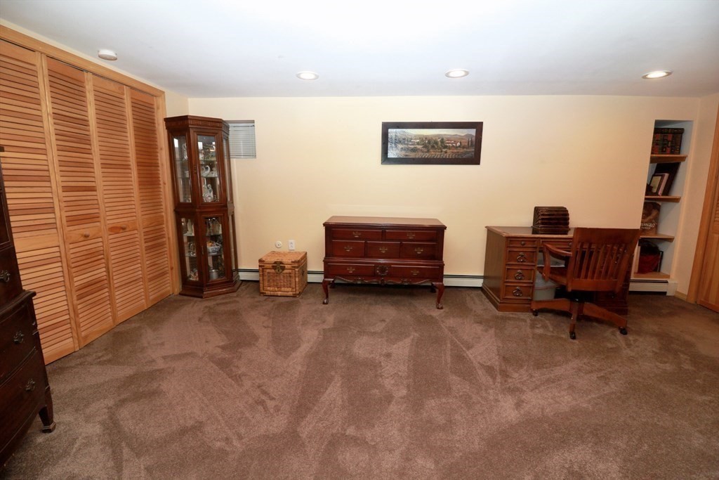 412 Hillcrest Road Needham, MA 02492 - Photo 26 of 37