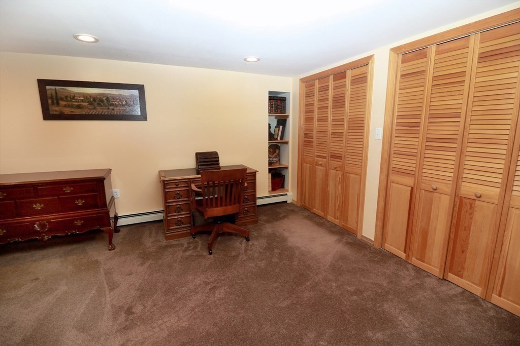 412 Hillcrest Road Needham, MA 02492 - Photo 27 of 37