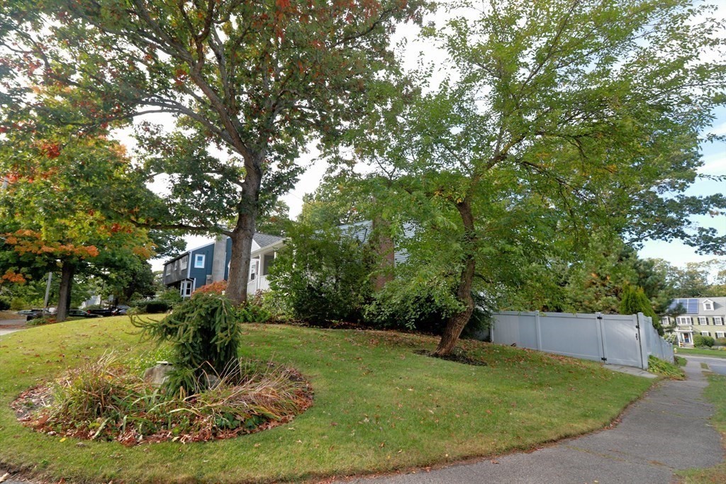 412 Hillcrest Road Needham, MA 02492 - Photo 36 of 37