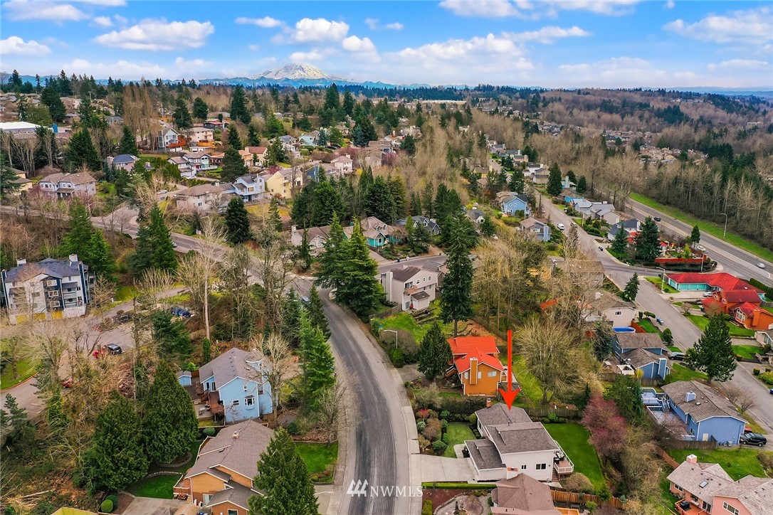1133 South 23rd Street Renton, WA 98055 - Photo 31 of 38 a view of a city and lake