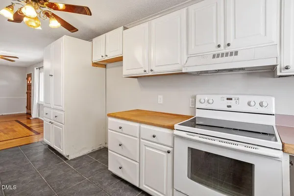 $297,500 | 2 Howard Tant Road, Zebulon, NC 27597