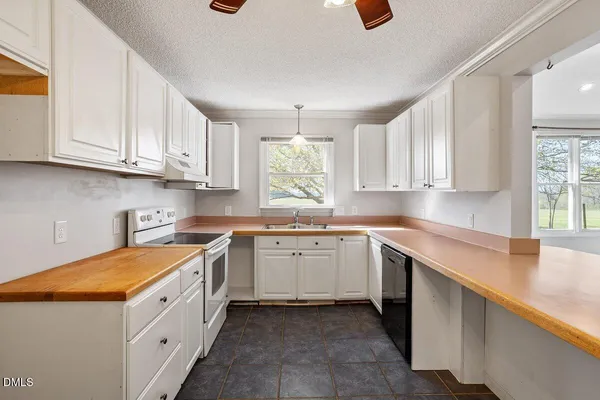 $297,500 | 2 Howard Tant Road, Zebulon, NC 27597