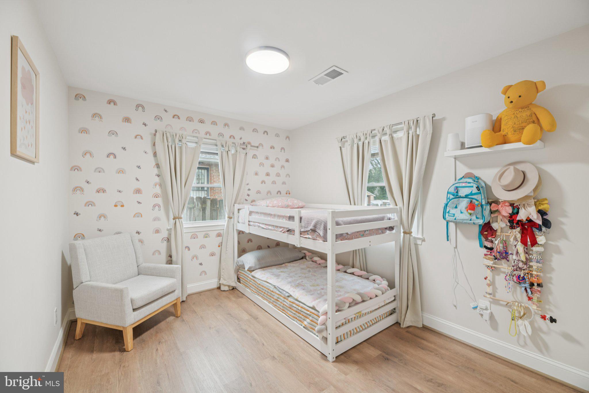 303 Foundry Lane Fort Washington, MD 20744 - Photo 19 of 43 a bedroom with a bed and a window