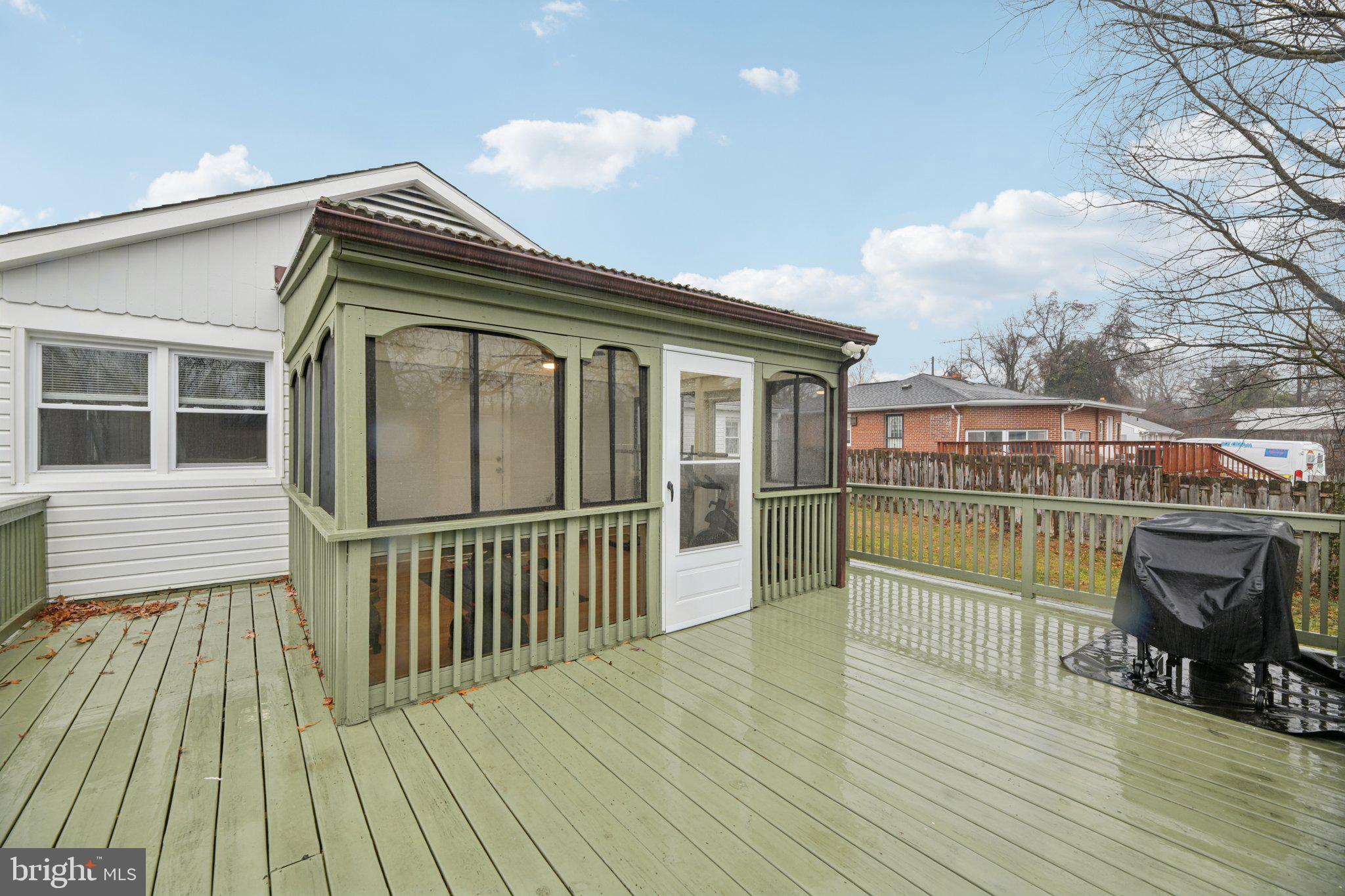 303 Foundry Lane Fort Washington, MD 20744 - Photo 37 of 43 a view of a balcony with wooden floor