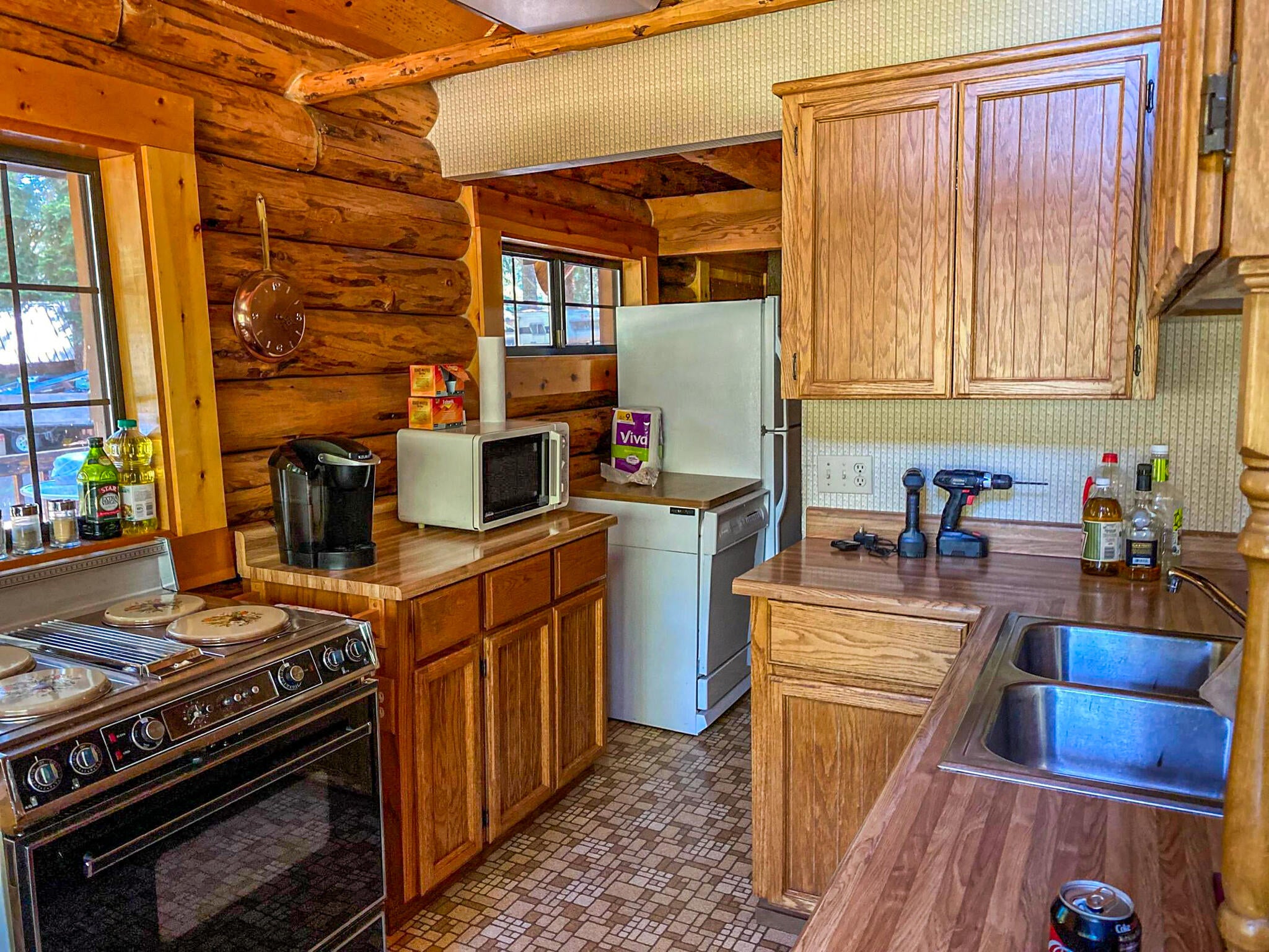 7420 Hyatt Prairie Road Ashland, OR 97520 - Photo 8 of 32 20210625194844500478000000-o