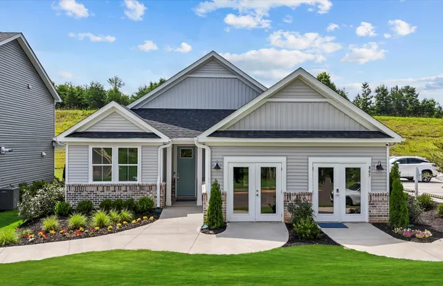 $359,990 | 805 South Sweetwater Hills Drive, Moore, SC 29369