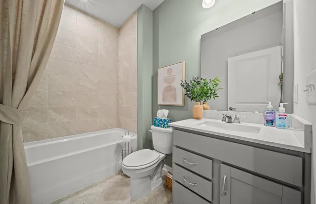 $359,990 | 805 South Sweetwater Hills Drive, Moore, SC 29369